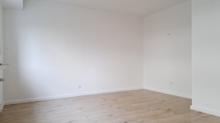 Ratingen! Renovierte 2 Zimmer Wohnung in ruhiger Lage