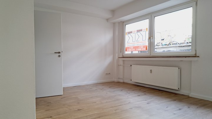 Ratingen! Renovierte 2 Zimmer Wohnung in ruhiger Lage