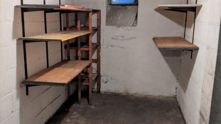 Sanierte 2 Zimmer Wohnung mit Balkon! 