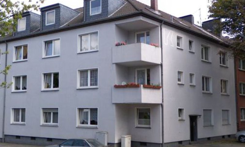 Sanierte 2 Zimmer Wohnung mit Balkon! 